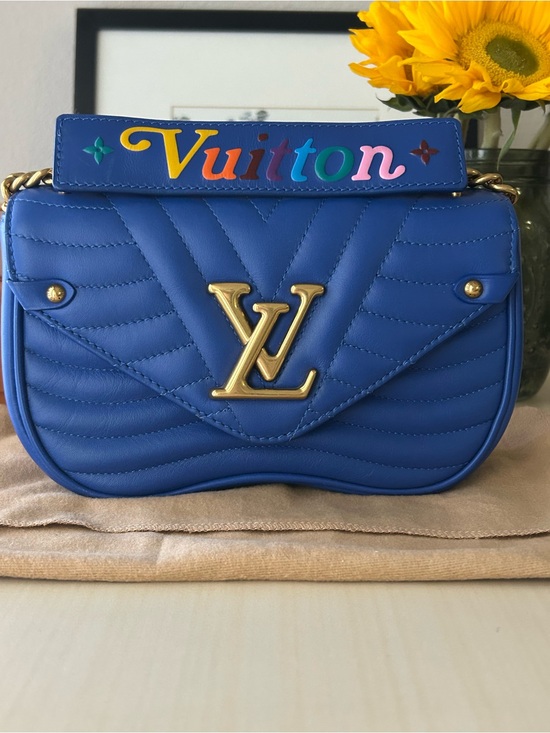 Louis Vuitton Handbags - Like New Louis Vuitton New Wave Chain Bag (PM)